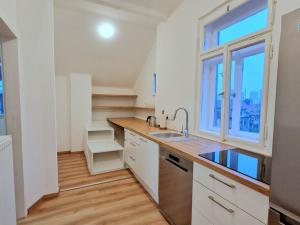 Pronájem bytu 3+1, Praha - Strašnice, Na výsluní, 76 m2