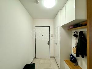 Pronájem bytu 2+kk, Praha, Kačírkova, 55 m2