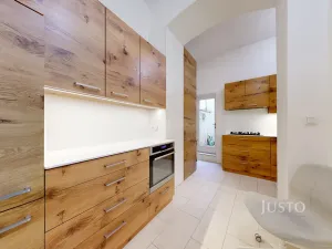 Prodej bytu 3+1, České Budějovice - České Budějovice 1, Karla IV., 109 m2