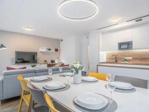 Pronájem bytu 3+kk, Praha - Prosek, Litoměřická, 80 m2