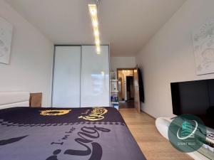 Pronájem bytu 2+kk, Praha - Hlubočepy, Devonská, 58 m2