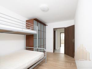 Pronájem bytu 3+kk, Praha - Černý Most, Breitcetlova, 73 m2