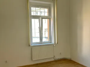 Pronájem bytu 1+1, Děčín, Nám. Svobody, 30 m2