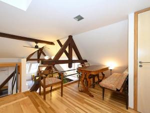 Pronájem bytu 2+kk, Praha - Dejvice, Srbská, 65 m2