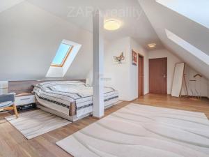 Prodej rodinného domu, Přezletice, 218 m2