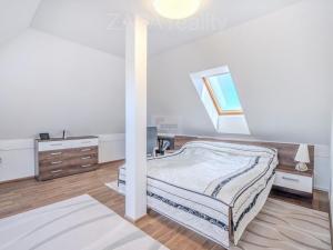 Prodej rodinného domu, Přezletice, 218 m2