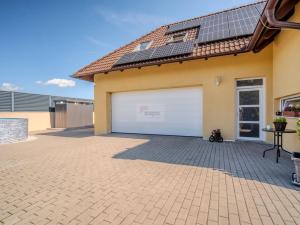Prodej rodinného domu, Přezletice, 218 m2