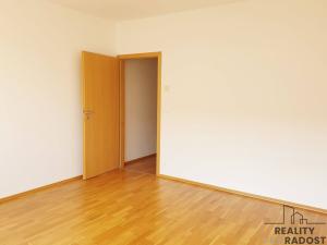 Pronájem bytu 2+kk, Praha, Schwarzenberská, 75 m2