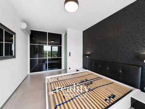 Prodej bytu 4+kk, Znojmo, Aninská, 100 m2