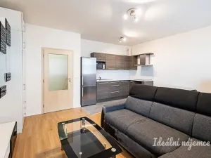 Pronájem bytu 2+kk, Praha - Kyje, Sicherova, 47 m2