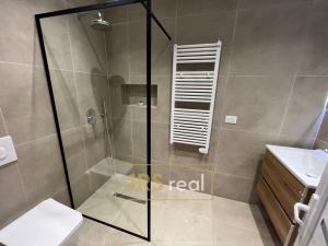 Prodej bytu 1+1, Durres, Albánie, 56 m2