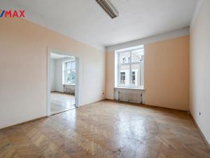 Prodej rodinného domu, Hronov, Čapkova, 400 m2