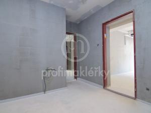 Prodej bytu 2+kk, Oslavany, Široká, 83 m2