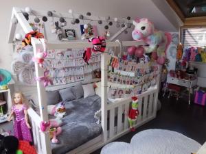 Prodej rodinného domu, Praha - Újezd nad Lesy, Lutínská, 184 m2