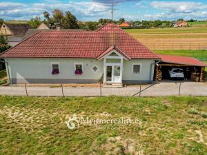 Prodej rodinného domu, Znojmo - Přímětice, Lipová, 161 m2