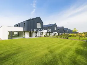 Prodej rodinného domu, Praha - Horní Měcholupy, U hostivařského nádraží, 171 m2