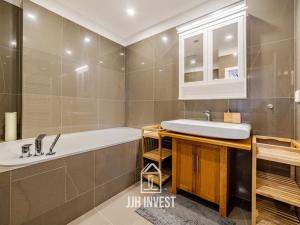 Pronájem bytu 4+kk, Praha - Michle, Ohradní, 138 m2