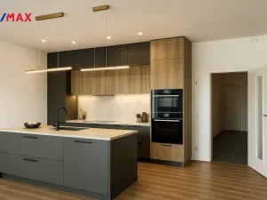 Prodej bytu 2+kk, Karlovy Vary, Šumavská, 83 m2