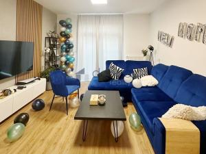 Pronájem rodinného domu, Praha, Hornoměcholupská, 230 m2