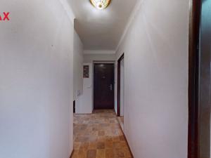 Prodej bytu 3+1, Říčany - Voděrádky, Krabošická, 58 m2