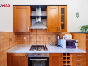 Pronájem bytu 4+1, Karlovy Vary, Jaltská, 108 m2