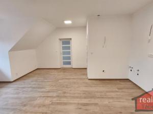 Prodej bytu 2+kk, Nupaky, Nupacká, 60 m2