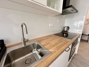 Pronájem bytu 2+1, Znojmo, Dukelských bojovníků, 55 m2