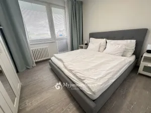 Pronájem bytu 2+1, Znojmo, Dukelských bojovníků, 55 m2