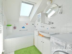 Pronájem bytu 3+1, Újezd u Brna, Rozprýmova, 67 m2