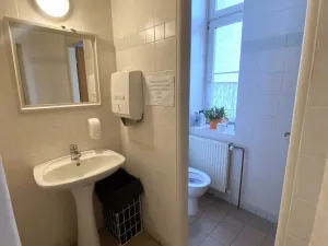 Pronájem kanceláře, Hradec Králové, Československé armády, 131 m2