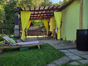 Prodej chaty, Křesín - Levousy, 80 m2