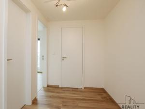 Pronájem bytu 2+kk, Praha - Záběhlice, Klapálkova, 82 m2