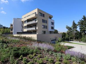 Pronájem bytu 2+kk, Praha - Záběhlice, Klapálkova, 82 m2