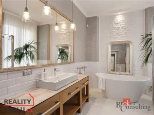 Prodej bytu 2+1, Praha - Staré Město, Elišky Krásnohorské, 105 m2