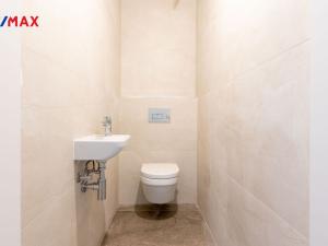 Prodej bytu 3+kk, Karlovy Vary, Šumavská, 122 m2