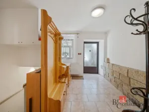 Prodej rodinného domu, Dubenec, 250 m2