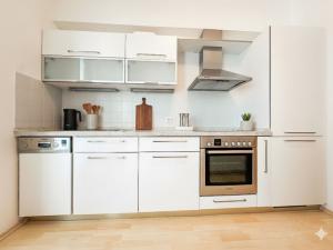 Pronájem bytu 2+kk, Praha - Hodkovičky, U Zátiší, 66 m2