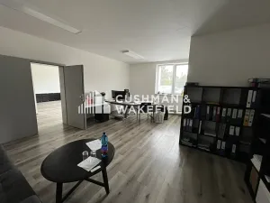 Prodej výrobních prostor, Ondřejov, Družstevní, 2800 m2