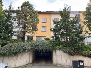 Pronájem bytu 3+1, Praha - Břevnov, Hošťálkova, 125 m2