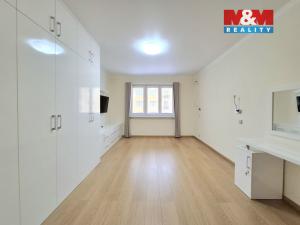 Pronájem bytu 2+1, Ostrov, Lidická, 76 m2