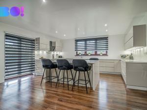 Prodej rodinného domu, Kyselovice, 290 m2