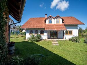 Prodej vícegeneračního domu, Volary, Budějovická, 248 m2