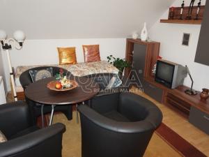 Prodej rodinného domu, Hrochův Týnec, Zámecká, 115 m2