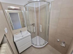 Pronájem bytu 3+1, Praha - Vokovice, K lánu, 79 m2