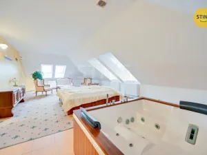 Prodej ubytování, Bouzov, 1023 m2