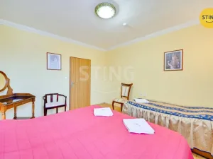 Prodej ubytování, Bouzov, 1023 m2