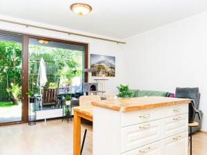 Prodej bytu 2+kk, Praha - Hrdlořezy, Učňovská, 48 m2