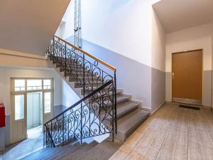 Prodej bytu 2+kk, Praha, Lucemburská, 51 m2
