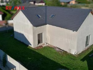 Prodej obchodního prostoru, Tišice, Jarní, 177 m2