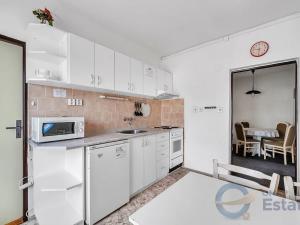 Prodej apartmánu, Malá Morava, 5052 m2